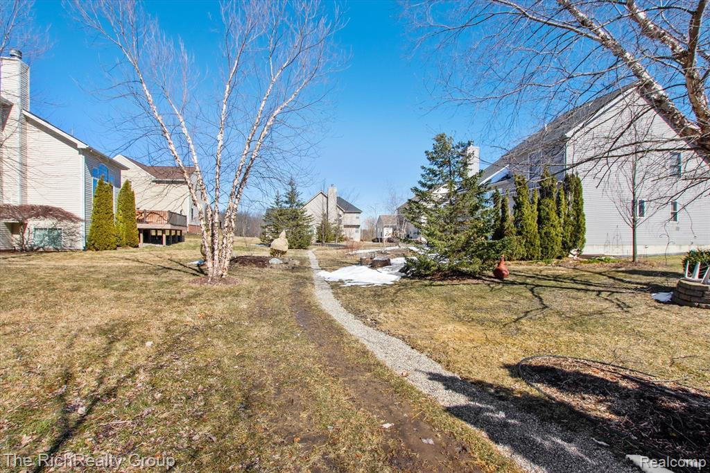 758 W Castlebury Circle, Saline, MI 48176 — Photo 43