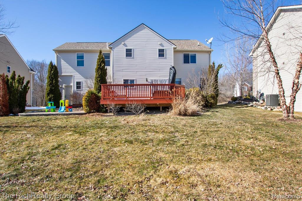 758 W Castlebury Circle, Saline, MI 48176 — Photo 44