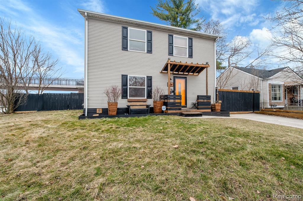 836 E ELZA Avenue, Hazel Park, MI 48030 — front exterior
