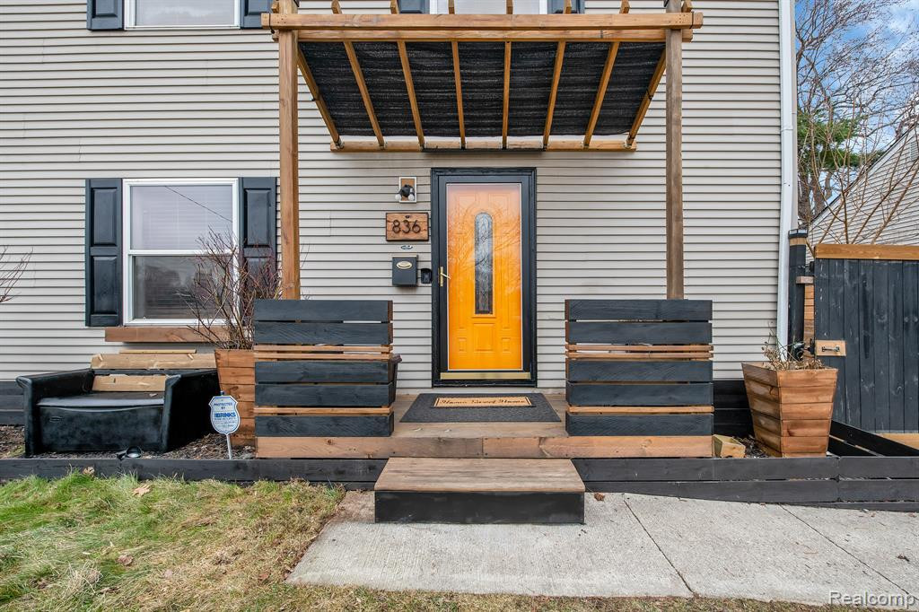 836 E ELZA Avenue, Hazel Park, MI 48030 — Photo 3