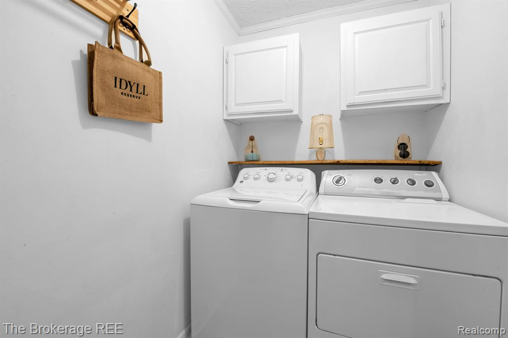 836 E ELZA Avenue, Hazel Park, MI 48030 — Photo 14