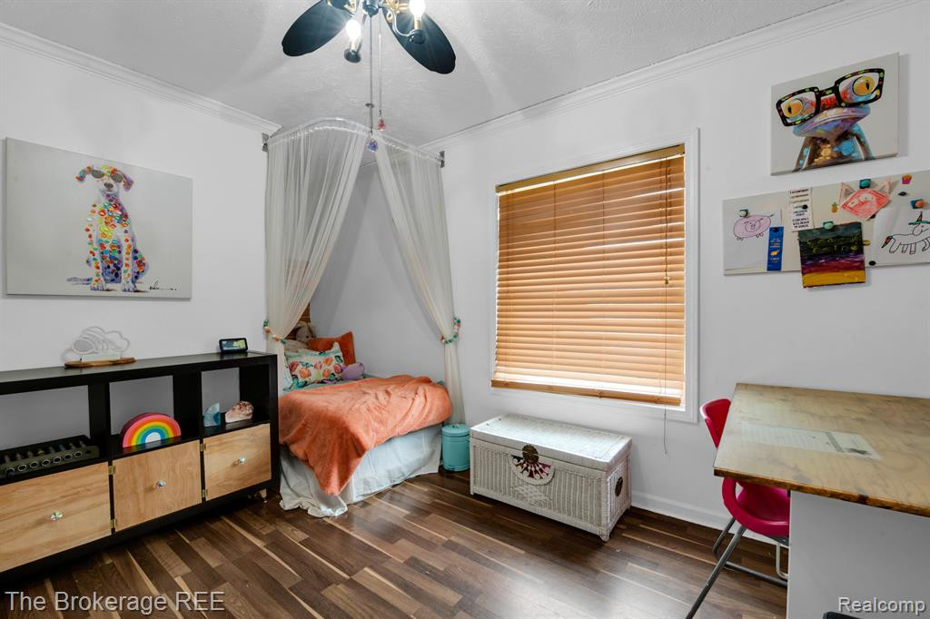836 E ELZA Avenue, Hazel Park, MI 48030 — Photo 24