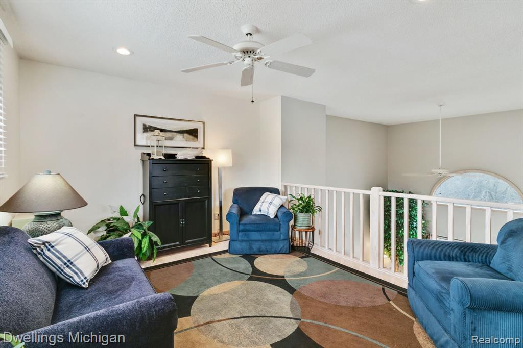 22000 RIVER RIDGE Trail, Farmington Hills, MI 48335 — Photo 22