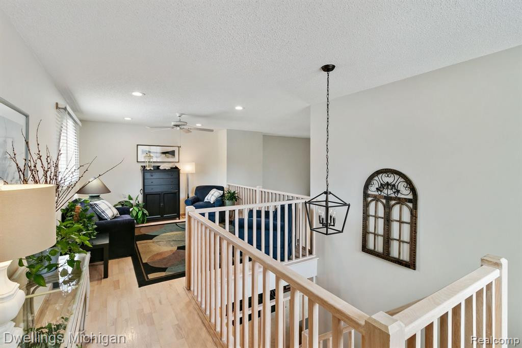 22000 RIVER RIDGE Trail, Farmington Hills, MI 48335 — Photo 23