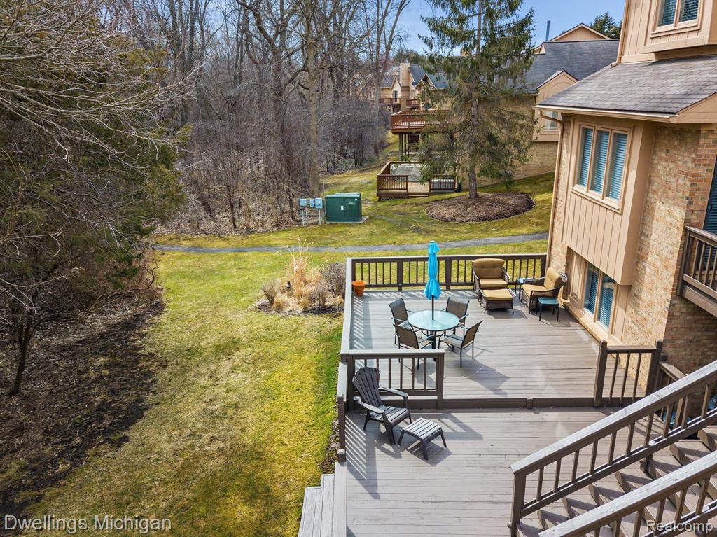 22000 RIVER RIDGE Trail, Farmington Hills, MI 48335 — Photo 37