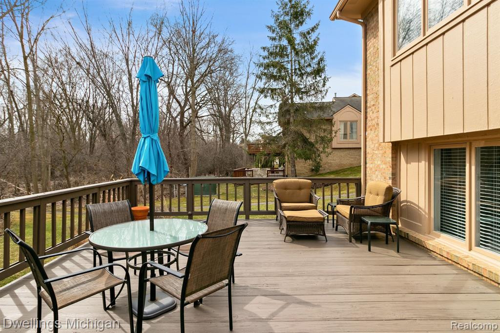 22000 RIVER RIDGE Trail, Farmington Hills, MI 48335 — Photo 38