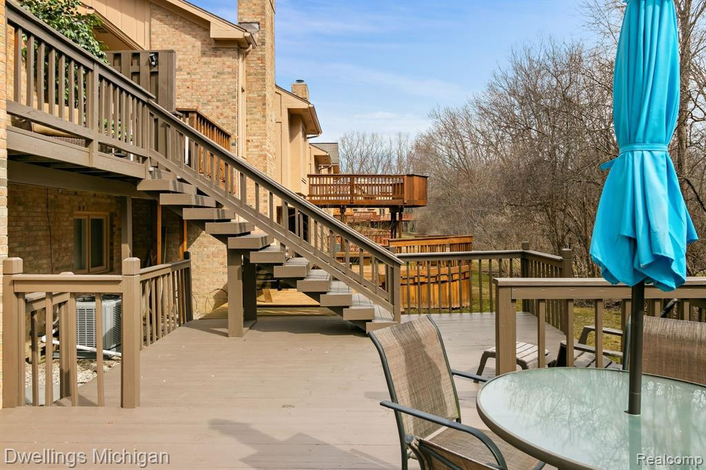 22000 RIVER RIDGE Trail, Farmington Hills, MI 48335 — Photo 41