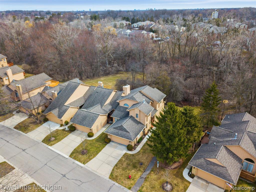 22000 RIVER RIDGE Trail, Farmington Hills, MI 48335 — Photo 42