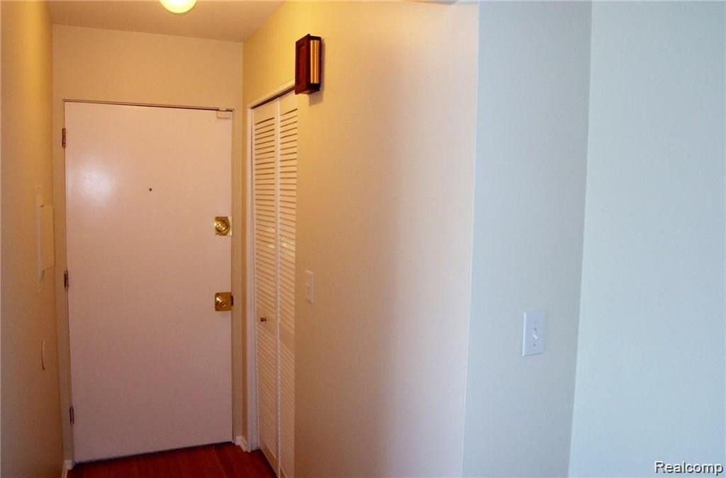 4840 Briarwood Avenue, Royal Oak, MI 48073 — Photo 3