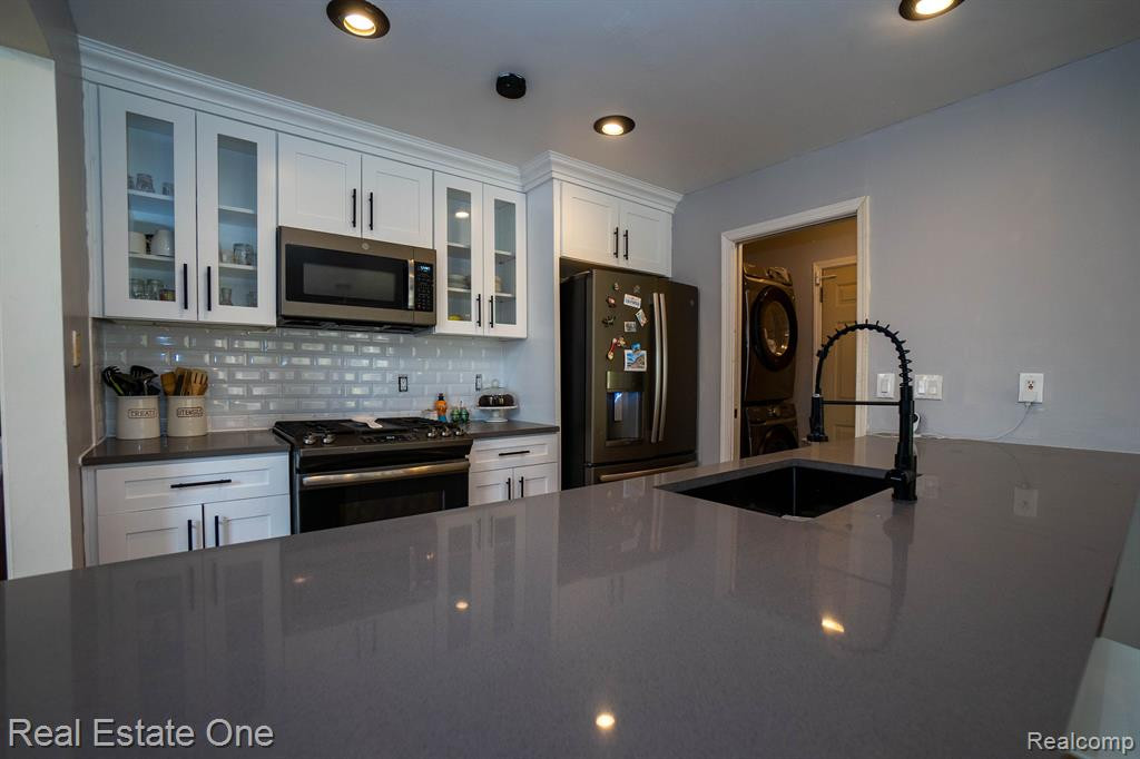 5206 ROYAL VALE, Dearborn, MI 48126 — Photo 7