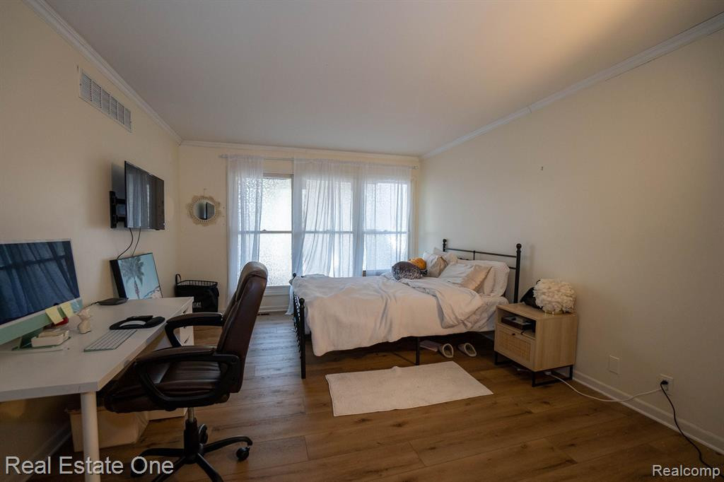 5206 ROYAL VALE, Dearborn, MI 48126 — Photo 10