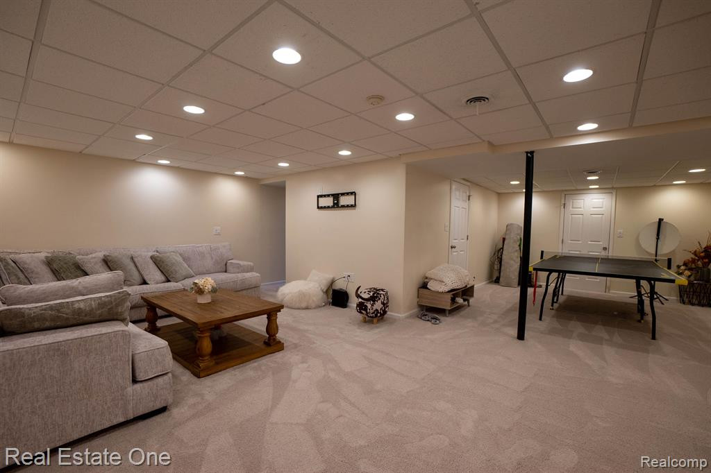 5206 ROYAL VALE, Dearborn, MI 48126 — Photo 14