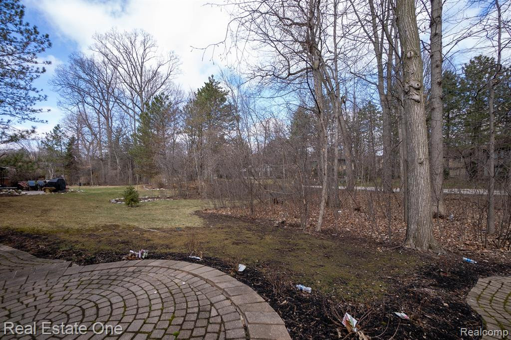 5206 ROYAL VALE, Dearborn, MI 48126 — Photo 16