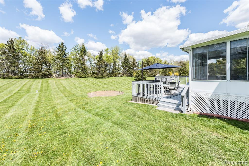 6900 RALARIC Drive, Dexter, MI 48130 — Photo 4
