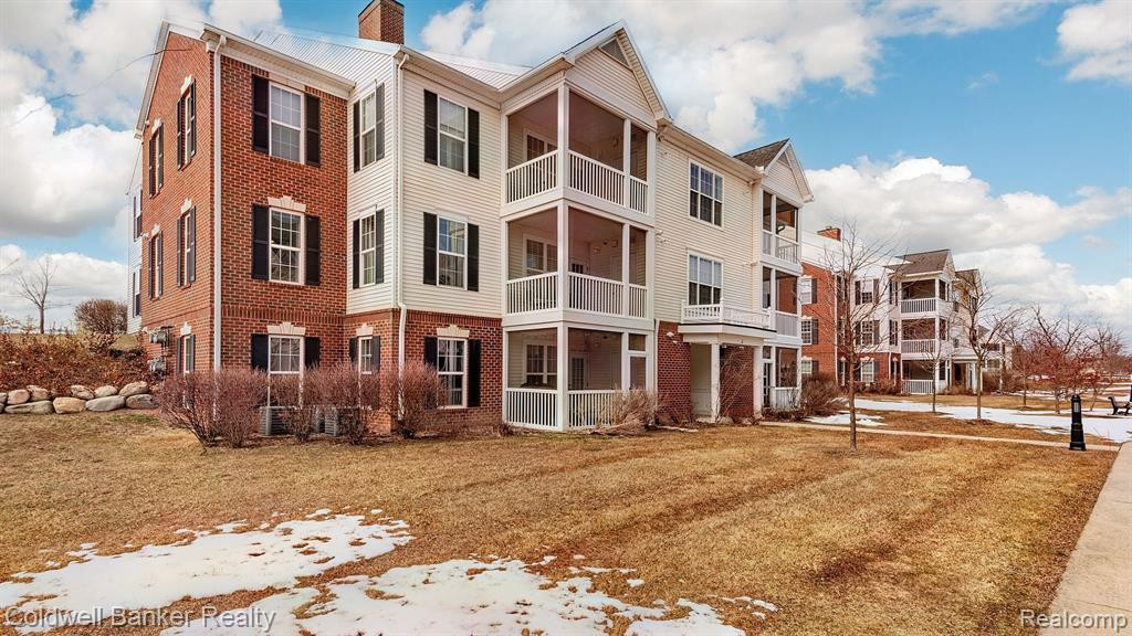 960 W SUMMERFIELD GLEN Circle, Ann Arbor, MI 48103 — Photo 8