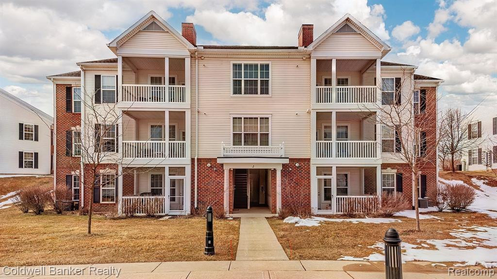 960 W SUMMERFIELD GLEN Circle, Ann Arbor, MI 48103 — Photo 9