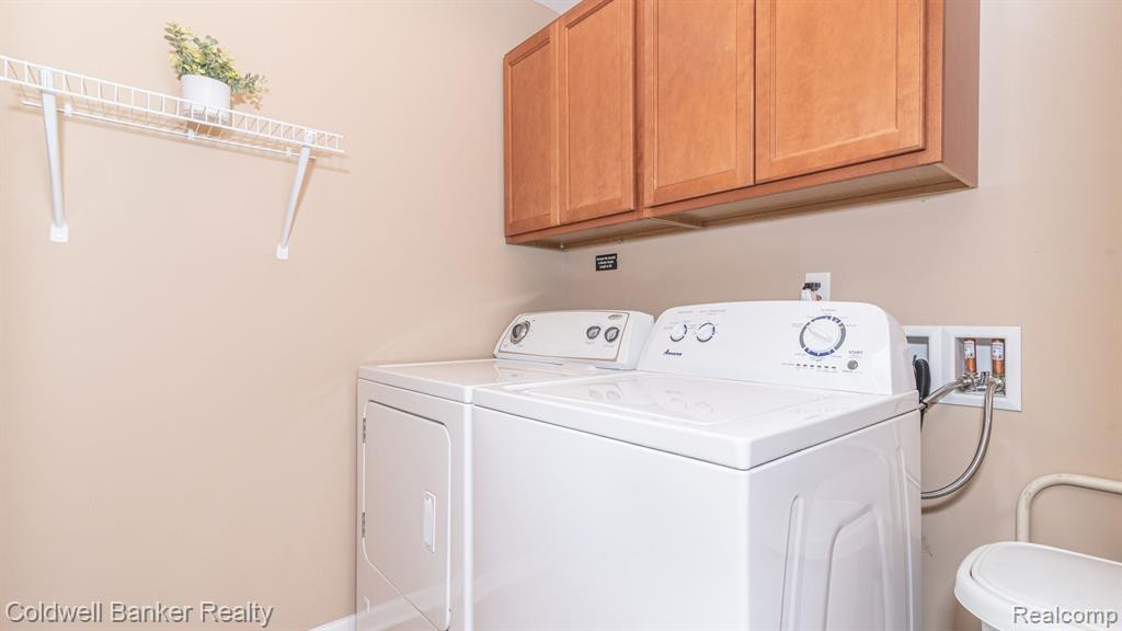 960 W SUMMERFIELD GLEN Circle, Ann Arbor, MI 48103 — Photo 16