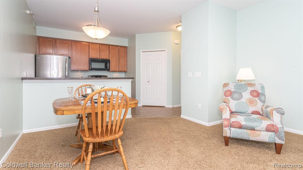960 W SUMMERFIELD GLEN Circle, Ann Arbor, MI 48103 — Photo 24