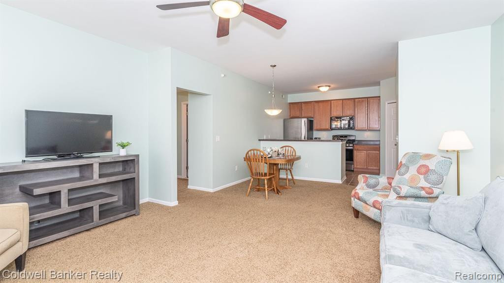 960 W SUMMERFIELD GLEN Circle, Ann Arbor, MI 48103 — Photo 26