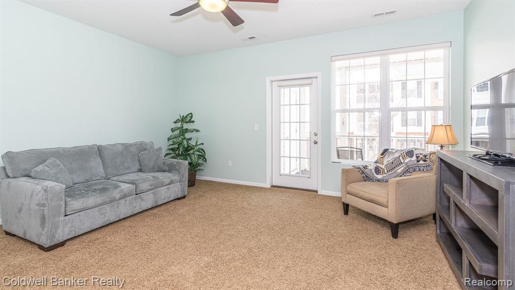 960 W SUMMERFIELD GLEN Circle, Ann Arbor, MI 48103 — Photo 28