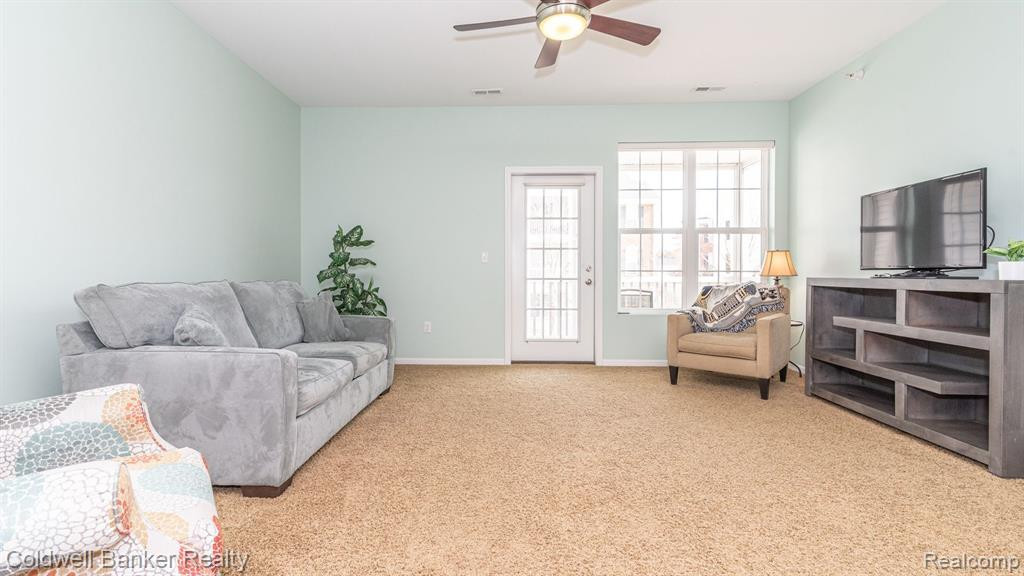 960 W SUMMERFIELD GLEN Circle, Ann Arbor, MI 48103 — Photo 29