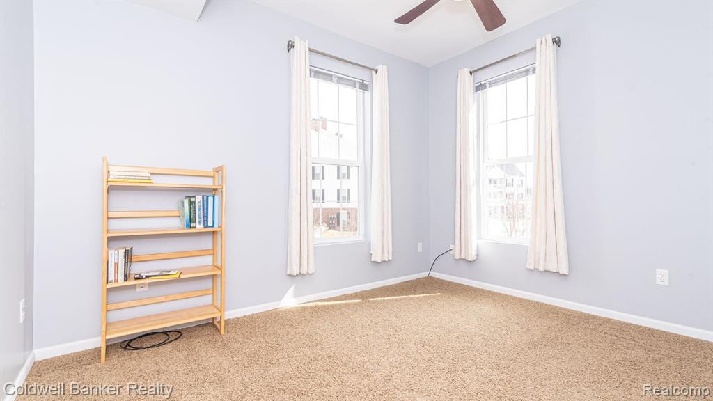 960 W SUMMERFIELD GLEN Circle, Ann Arbor, MI 48103 — Photo 34