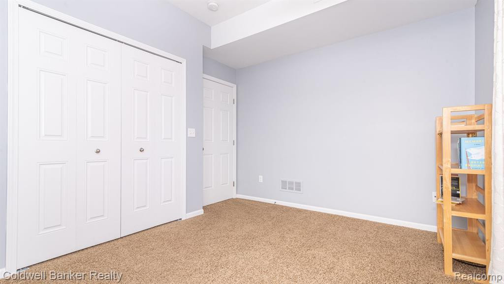 960 W SUMMERFIELD GLEN Circle, Ann Arbor, MI 48103 — Photo 36