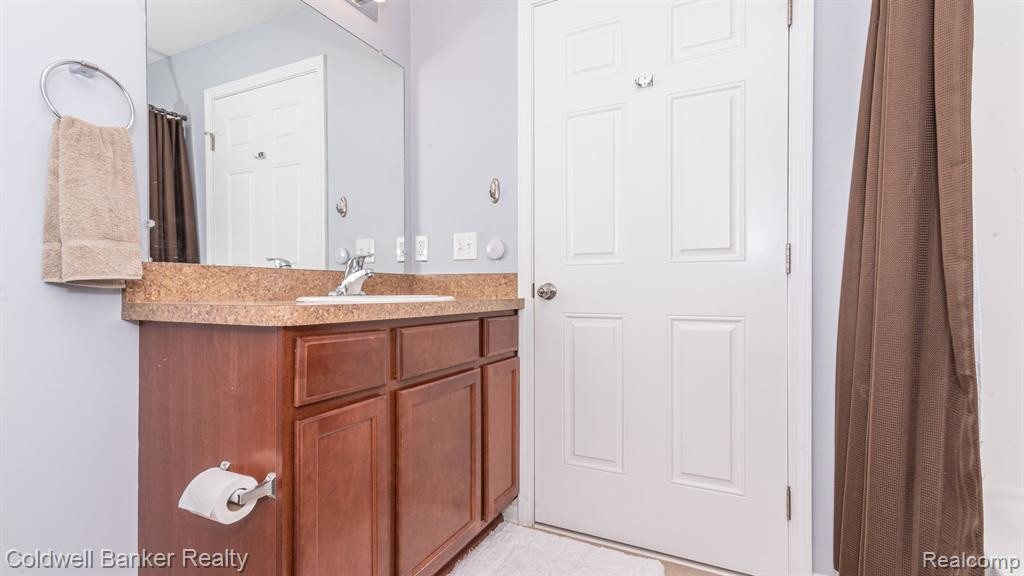 960 W SUMMERFIELD GLEN Circle, Ann Arbor, MI 48103 — Photo 39