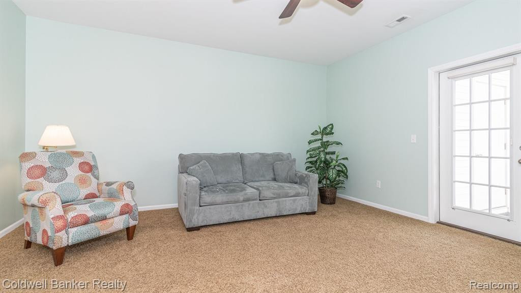960 W SUMMERFIELD GLEN Circle, Ann Arbor, MI 48103 — Photo 46
