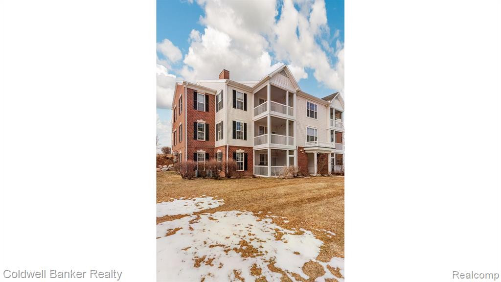 960 W SUMMERFIELD GLEN Circle, Ann Arbor, MI 48103 — Photo 48