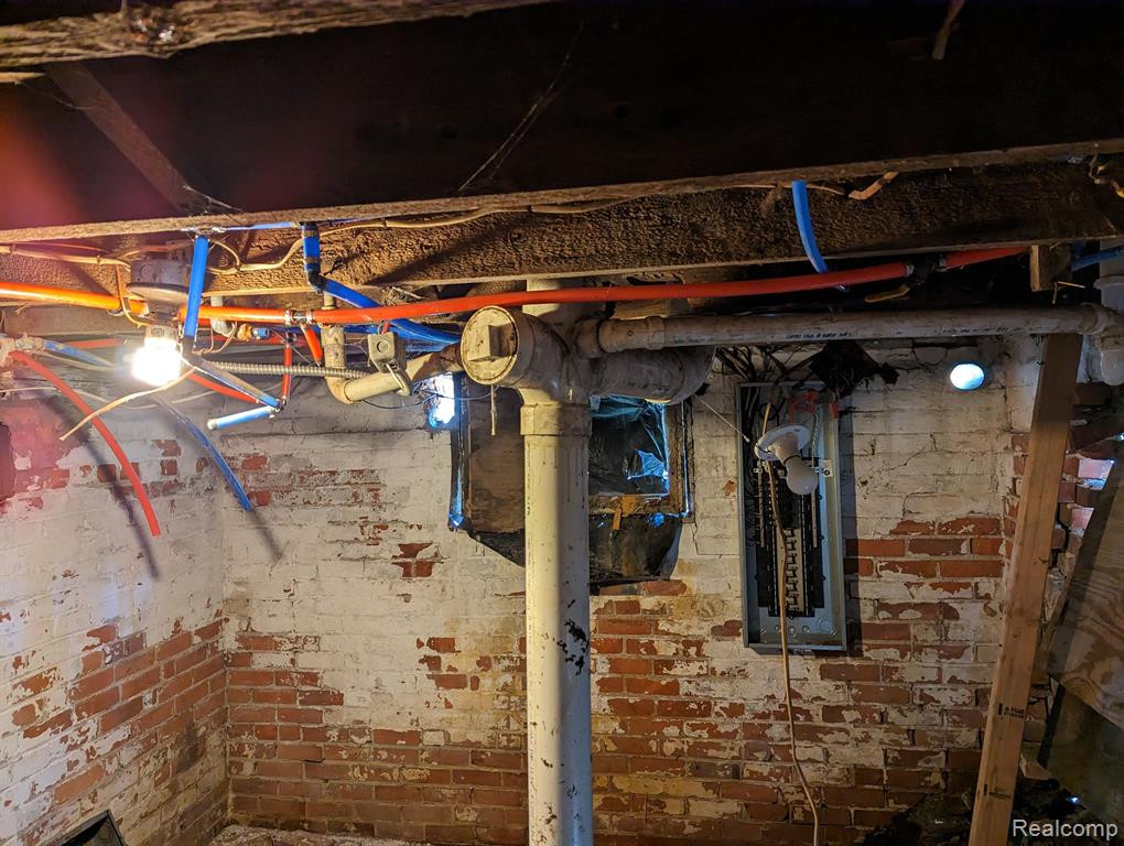 3706 FARNSWORTH Street, Detroit, MI, 48211