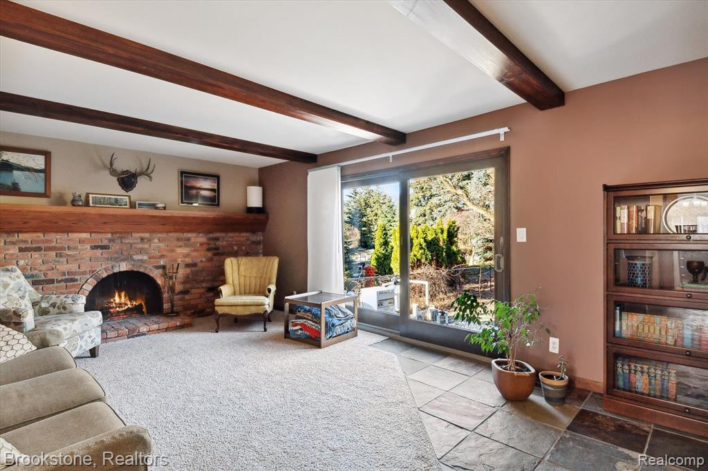 16880 DUNDALK Court, Northville, MI 48168 — Photo 12