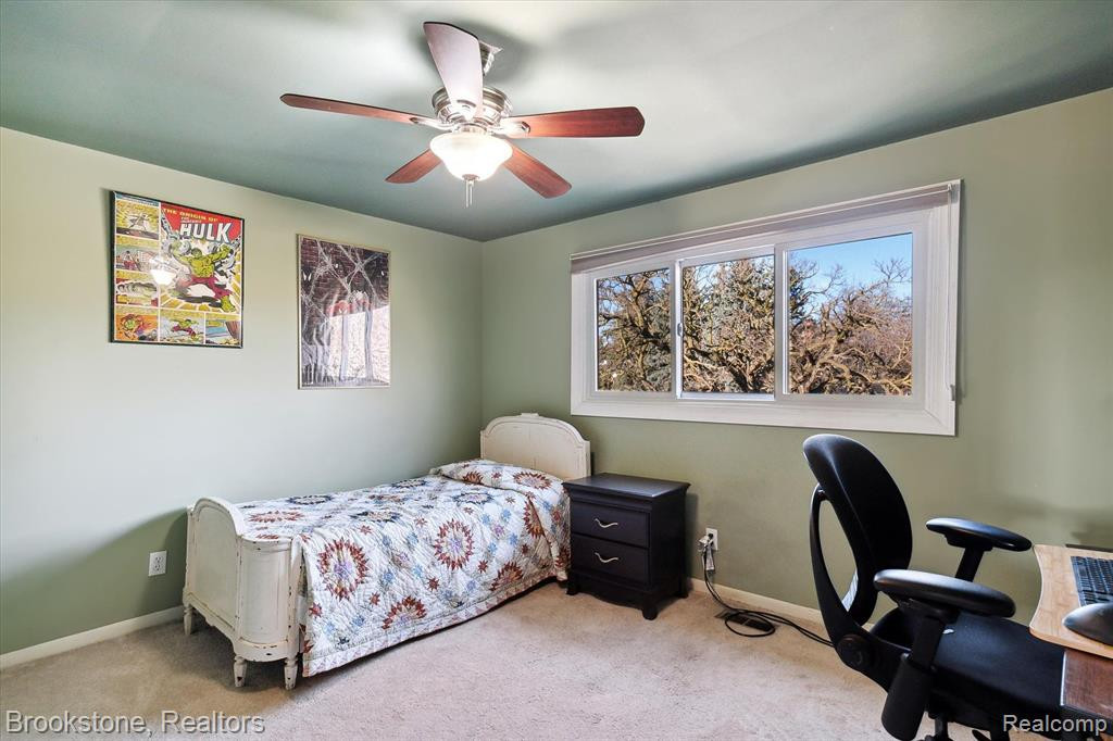 16880 DUNDALK Court, Northville, MI 48168 — Photo 27
