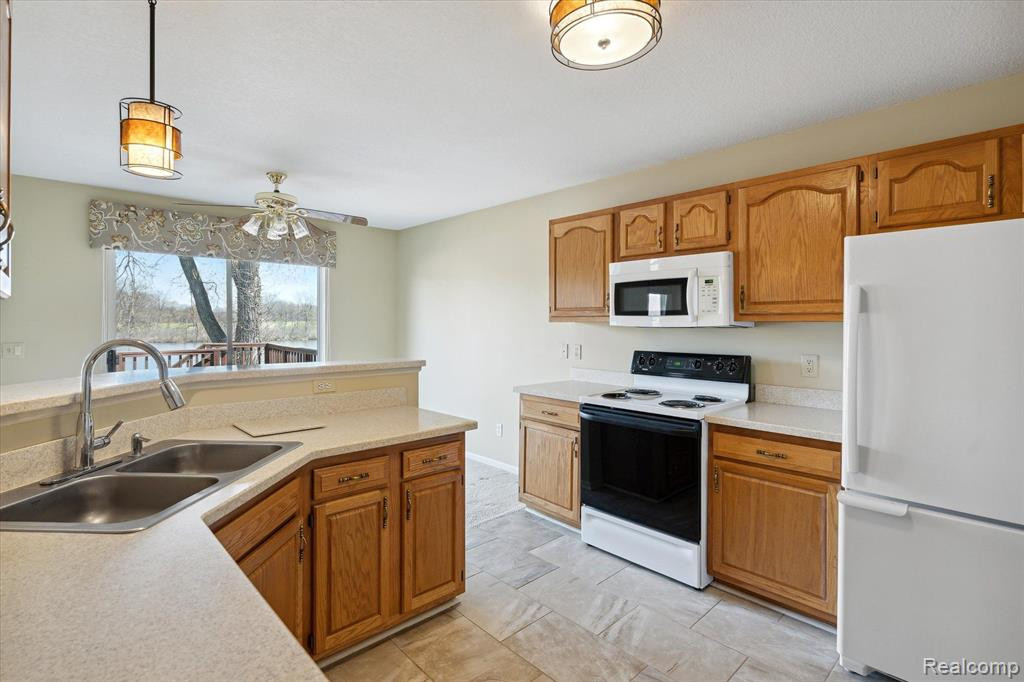 445 LILLY VIEW, Howell, MI 48843 — Photo 13