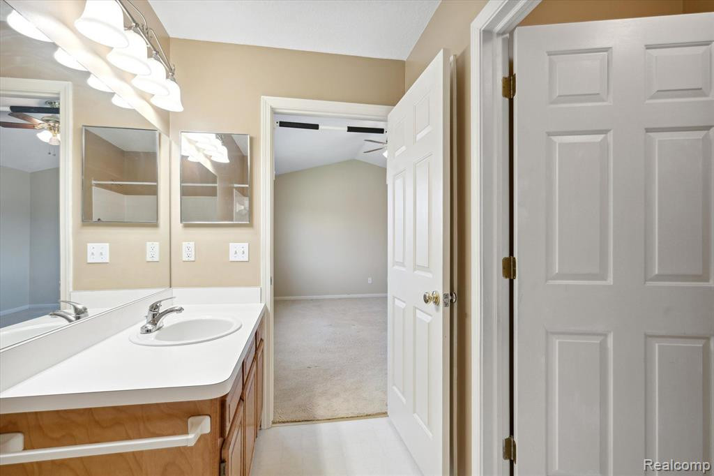 445 LILLY VIEW, Howell, MI 48843 — Photo 33