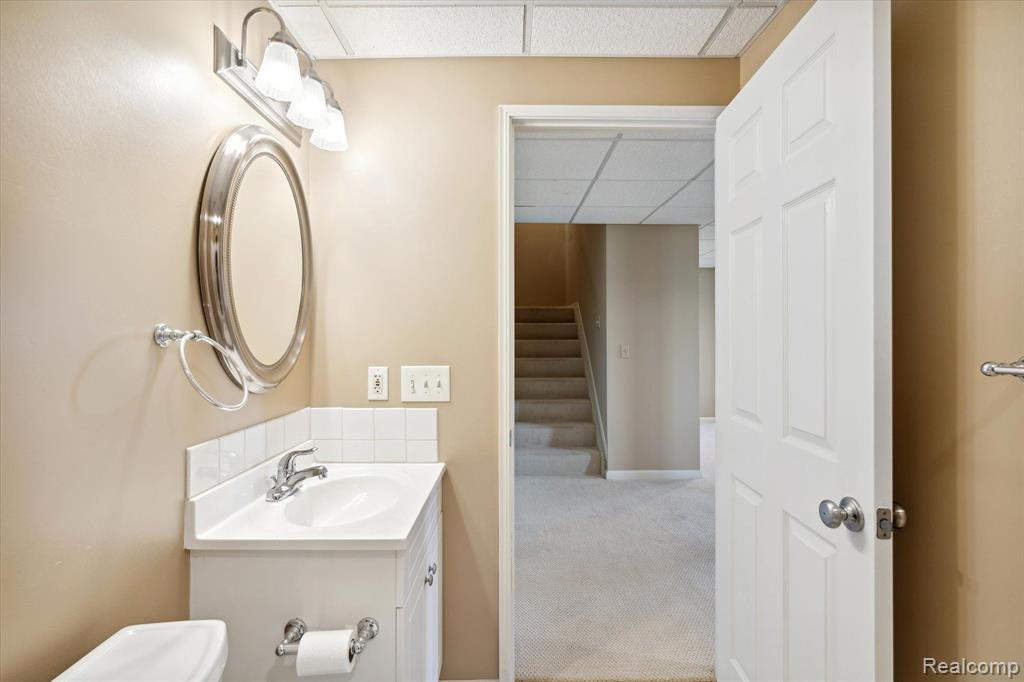 445 LILLY VIEW, Howell, MI 48843 — Photo 35