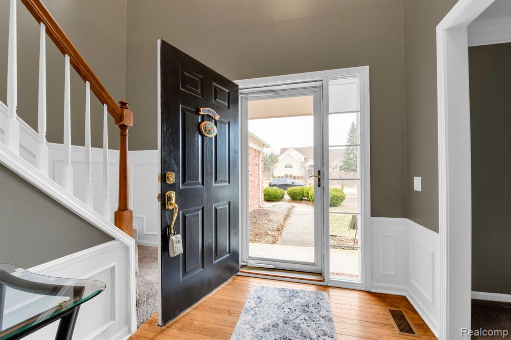 47643 ASHFORD Drive S, Canton, MI 48188 — Photo 6