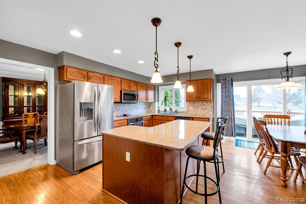 47643 ASHFORD Drive S, Canton, MI 48188 — Photo 7