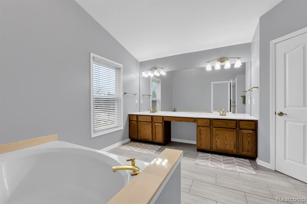 47643 ASHFORD Drive S, Canton, MI 48188 — Photo 20