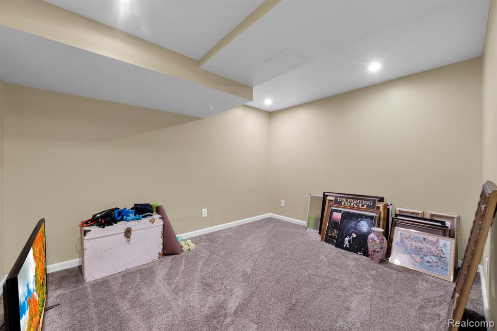 47643 ASHFORD Drive S, Canton, MI 48188 — Photo 36
