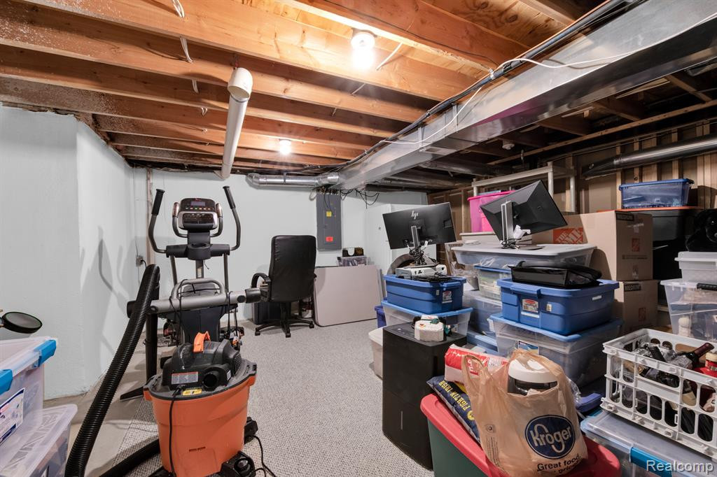 47643 ASHFORD Drive S, Canton, MI 48188 — Photo 38