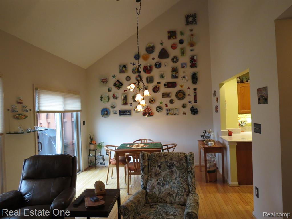940 WOODRIDGE HILLS Drive, Brighton, MI 48116 — Photo 6