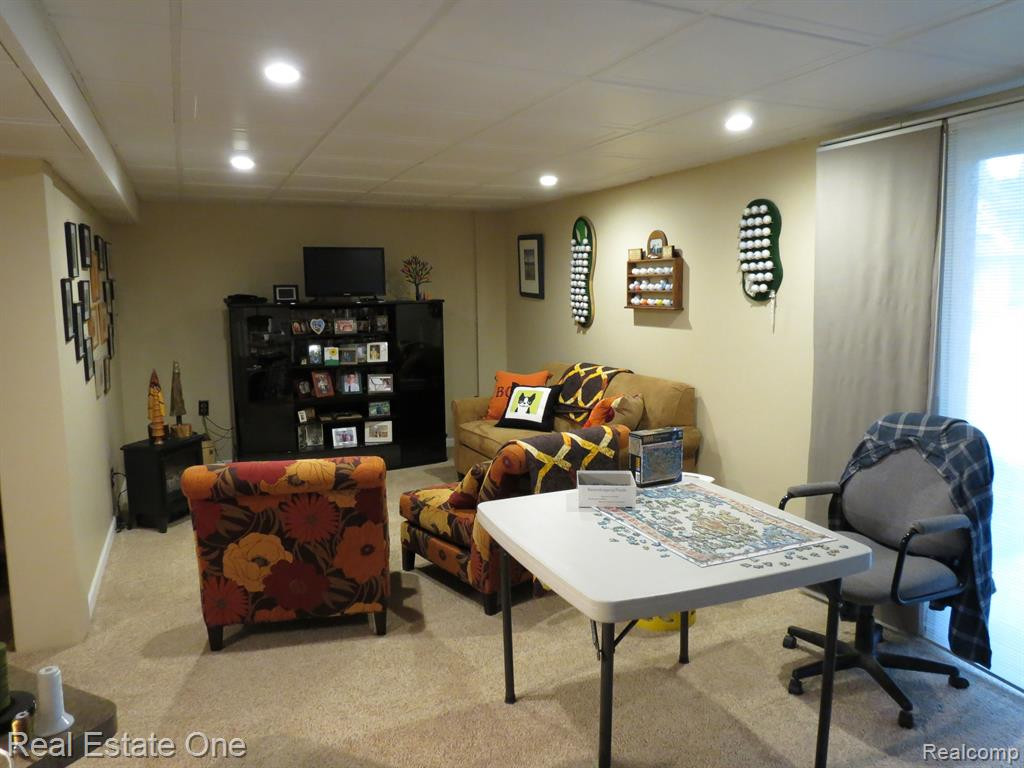 940 WOODRIDGE HILLS Drive, Brighton, MI 48116 — Photo 22