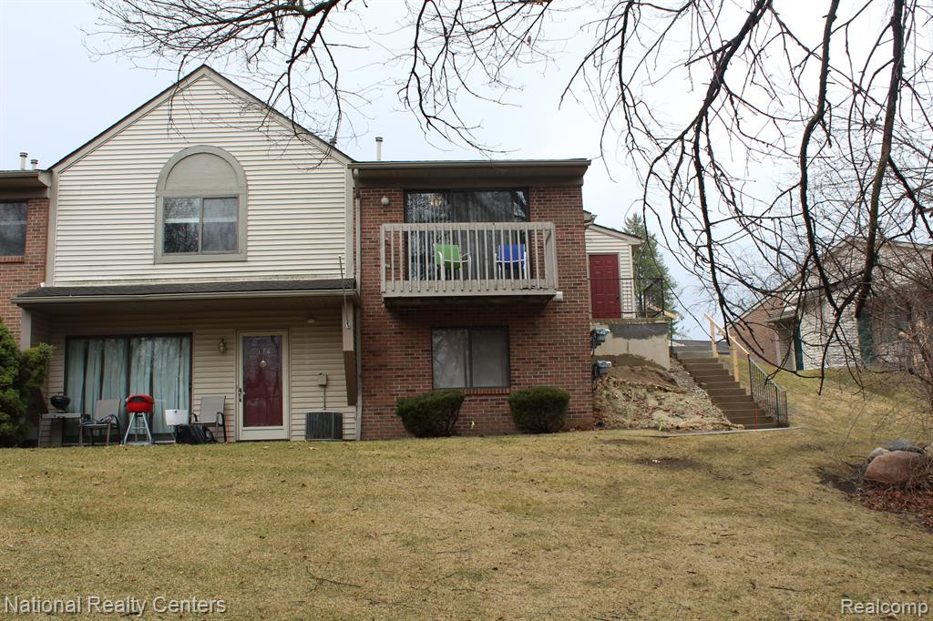 372 Spring Brooke Drive, 37, Brighton, MI 48116 — front exterior