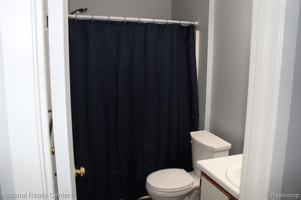 372 Spring Brooke Drive, 37, Brighton, MI 48116 — Photo 2
