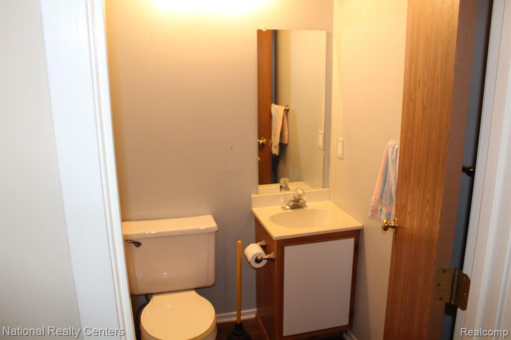 372 Spring Brooke Drive, 37, Brighton, MI 48116 — Photo 10