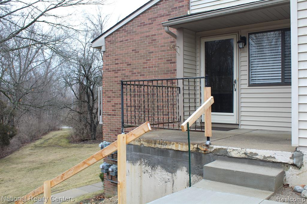 372 Spring Brooke Drive, 37, Brighton, MI 48116 — Photo 21