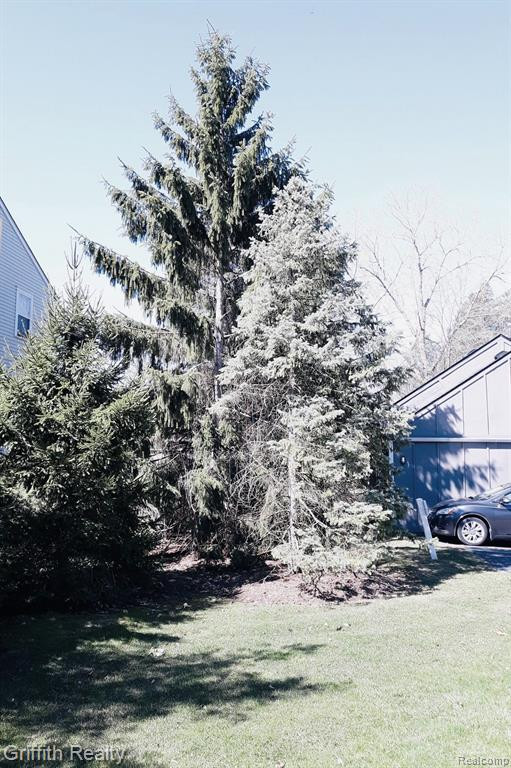 618 CURZON Court, 201, Howell, MI 48843 — Photo 3