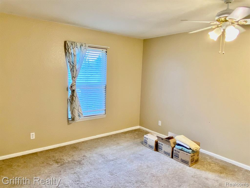 618 CURZON Court, 201, Howell, MI 48843 — Photo 27
