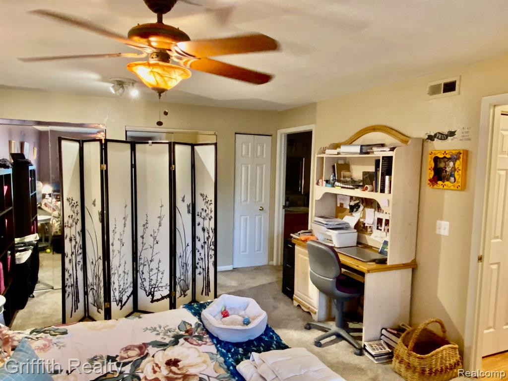 618 CURZON Court, 201, Howell, MI 48843 — Photo 35